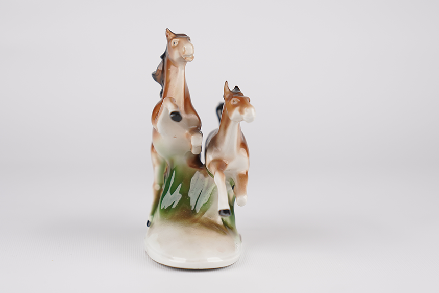 Figurine «Running Horses».
